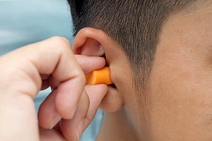 Как влияют беруши на слух человека?